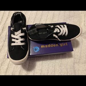 Madden girl shoes size 6.5